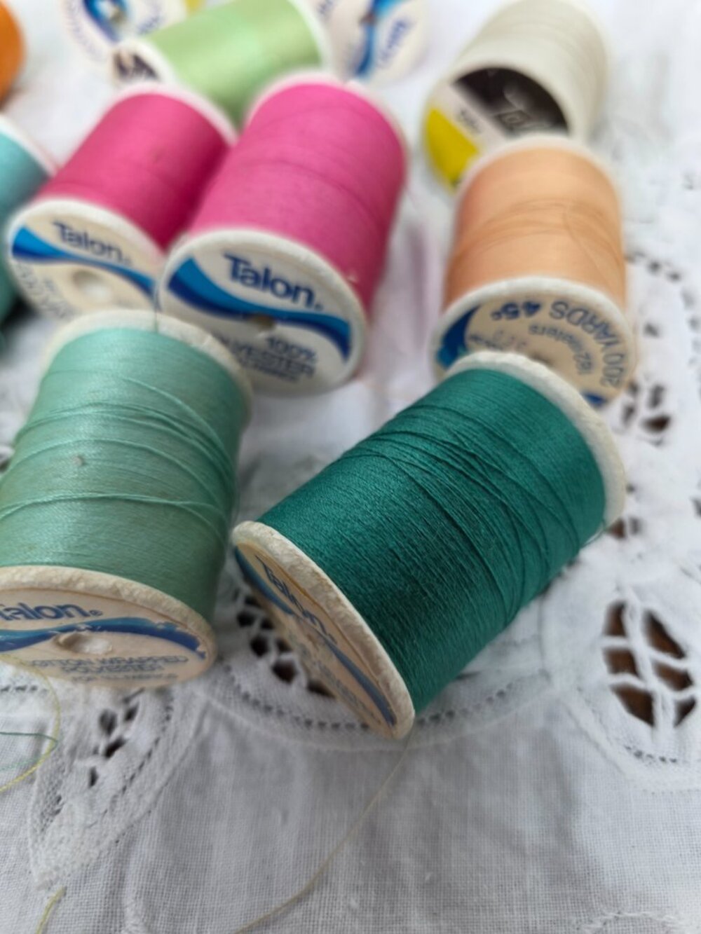 Lot of 40 Talon Thread Multi Color 3 New 37 Used Styrofoam Plastic Spools Vint - Picture 7 of 14